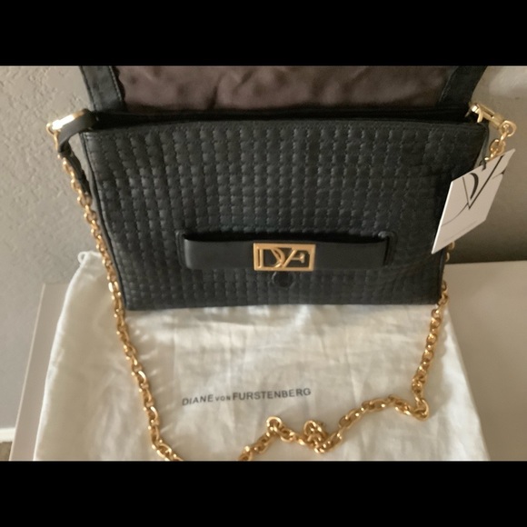 ❌SOLD DVF Mimosa Quilted Ted Shoulder Luxury Bag Black With Gold Chain NWT - Picture 2 of 13